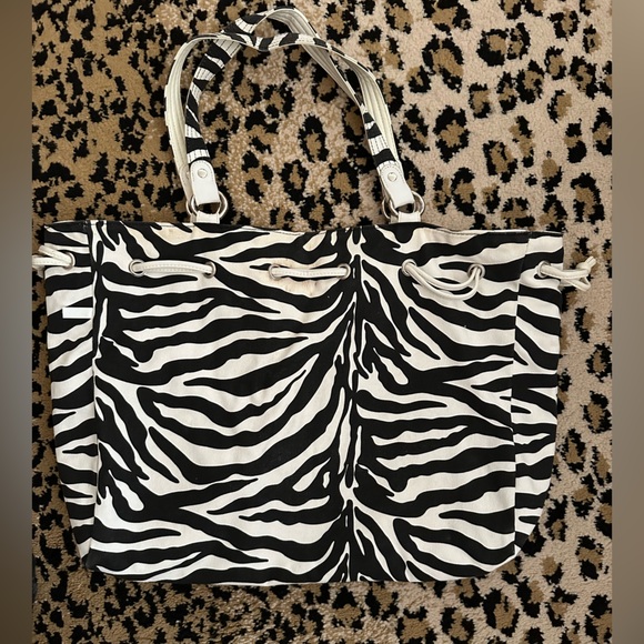 Reversible Tote - Picture 2 of 3